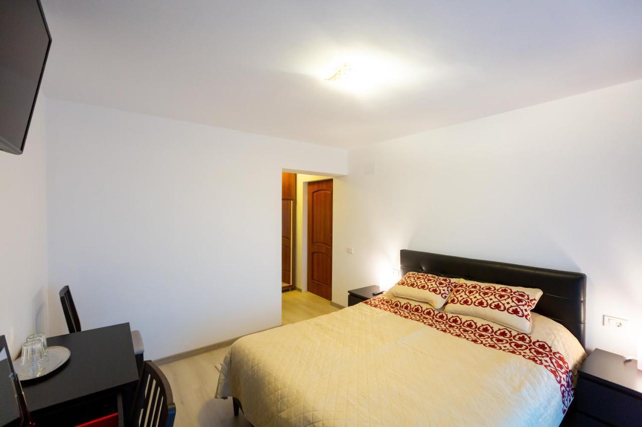 Pensiunea Mateo Hotel Buzău Eksteriør billede
