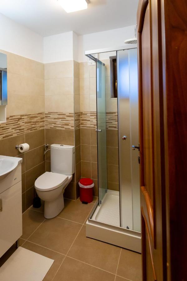Pensiunea Mateo Hotel Buzău Eksteriør billede