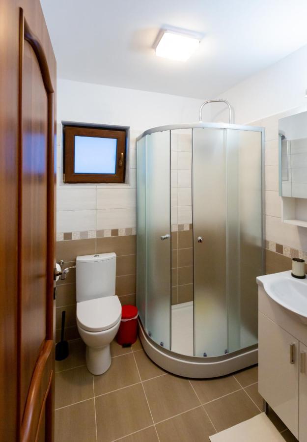 Pensiunea Mateo Hotel Buzău Eksteriør billede